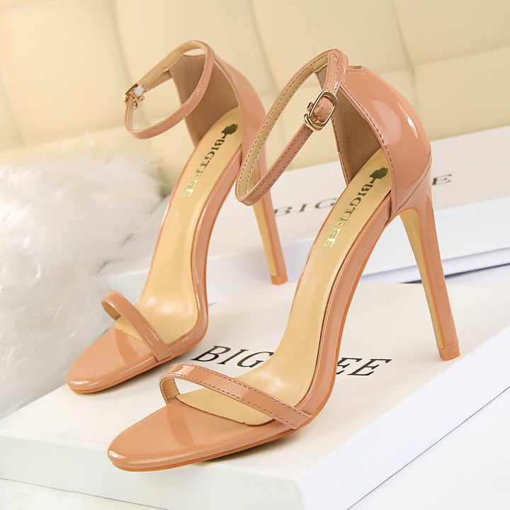 Elara Pointed-Toe Heels Elegance Crate