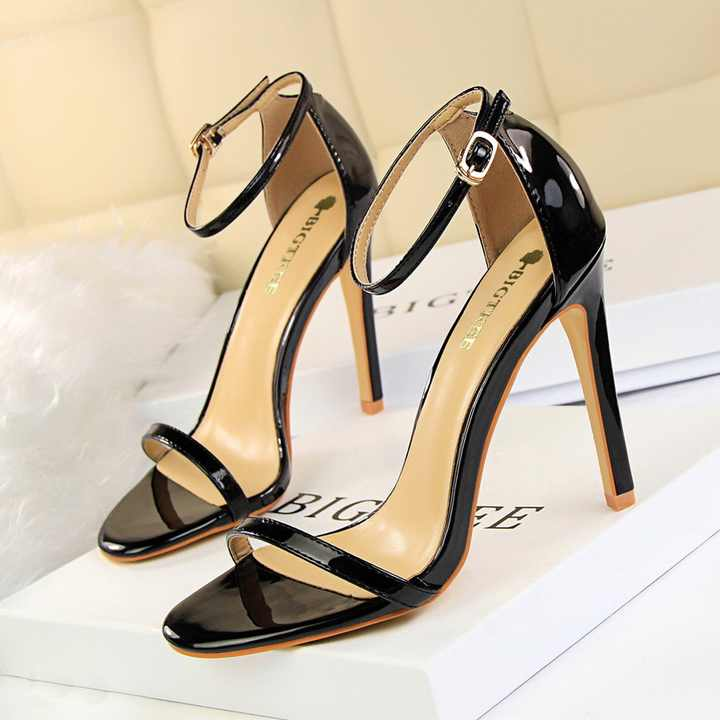 Elara Pointed-Toe Heels Elegance Crate