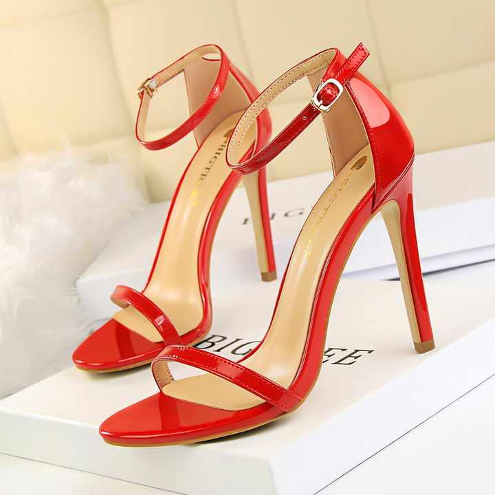 Elara Pointed-Toe Heels Elegance Crate