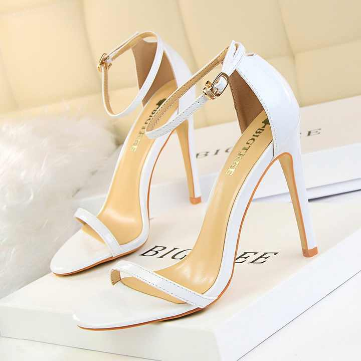Elara Pointed-Toe Heels Elegance Crate